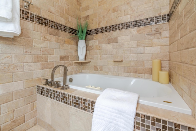 2738 E Broad St, Columbus, OH 43209 - full bath with a bath