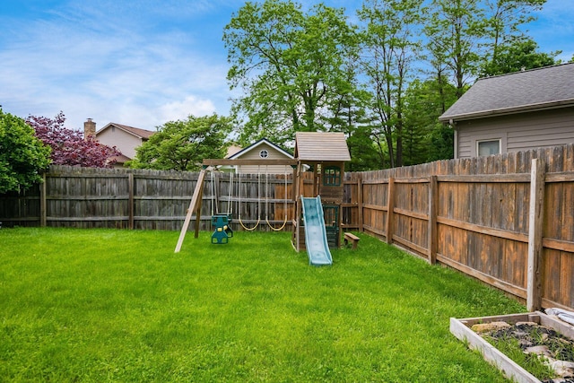 2862 Shady Ridge Dr, Columbus, OH 43231 - view of yard featuring a playground