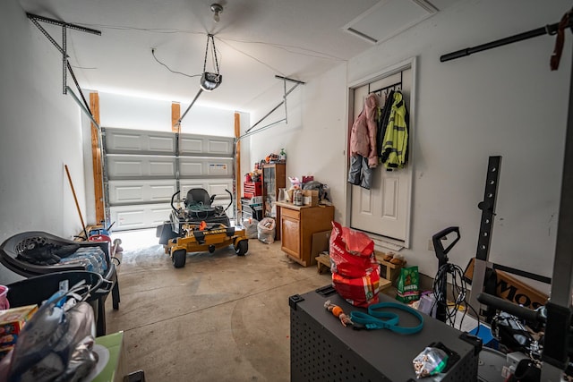 2025 Little Creek Rd, Frankfort, OH 45628 - view of garage