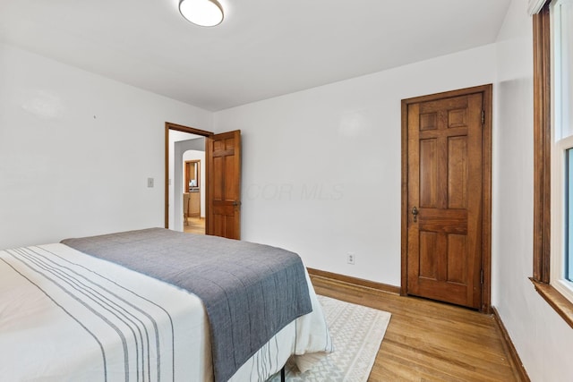 157 E Dominion Blvd, Columbus, OH 43214 - bedroom featuring light wood-style floors and baseboards