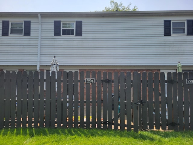 2294 Perkins Ct, Columbus, OH 43229 - view of back of house