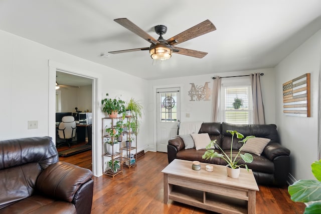 11725 Old Columbus Rd, South Vienna, OH 45369 - living area with a ceiling fan and wood finished floors