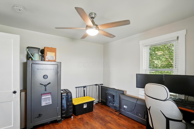 11725 Old Columbus Rd, South Vienna, OH 45369 - office space featuring wood finished floors and a ceiling fan
