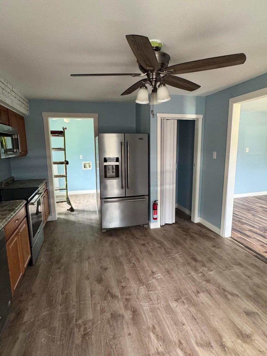 203 Center St, Trenton, OH 45067 - photo 4
