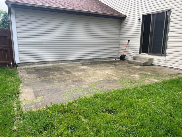 507 Warwick Ln, Pickerington, OH 43147 - view of patio with entry steps