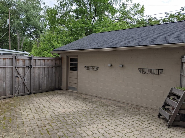 198 Loveman Ave, Worthington, OH 43085 - view of patio / terrace with a gate