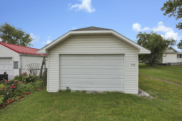 936 Washington Ave, Lancaster, OH 43130 - view of detached garage