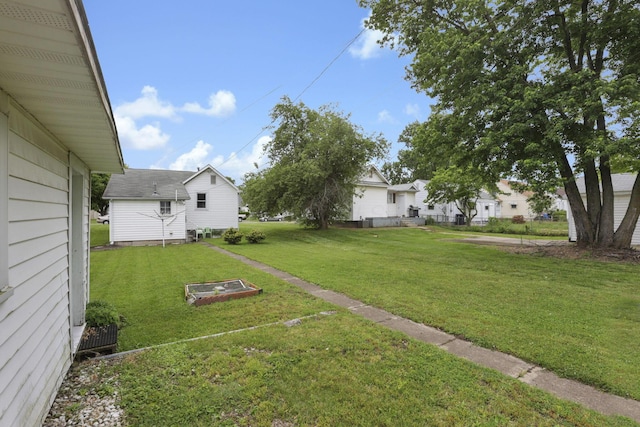 936 Washington Ave, Lancaster, OH 43130 - view of grassy yard