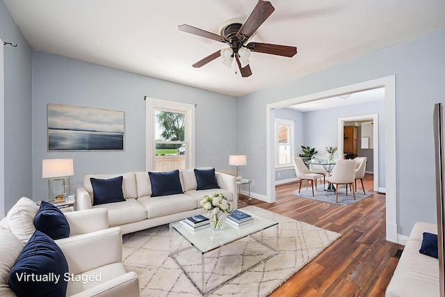 4469 Lancaster Ave, Columbus, OH 43207 - living area featuring dark wood-type flooring and a ceiling fan