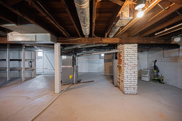 4469 Lancaster Ave, Columbus, OH 43207 - unfinished below grade area with heating unit