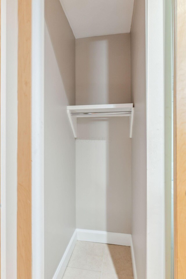 106 N High St Unit 303, Columbus, OH 43215 - view of closet