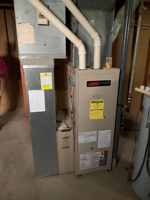 101 Gale Ct, Circleville, OH 43113 - view of utility room
