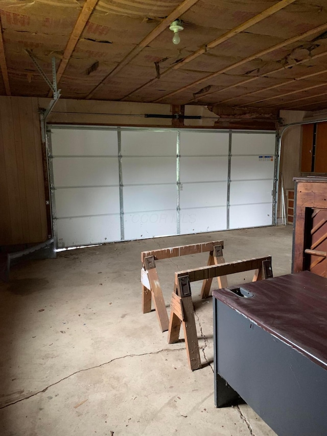 101 Gale Ct, Circleville, OH 43113 - view of garage