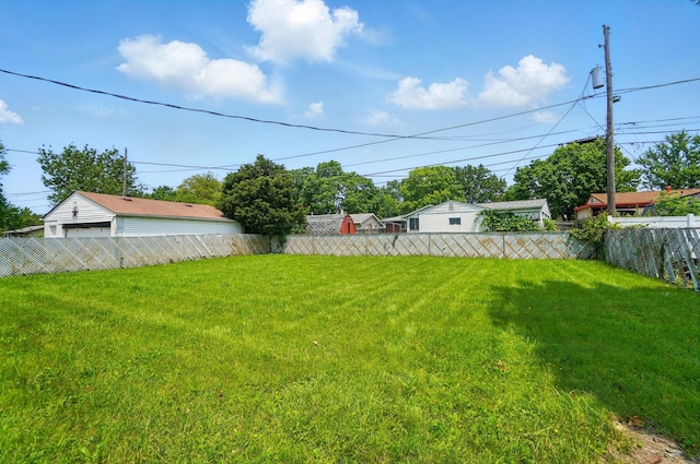 1410 E Dublin Granville Rd, Columbus, OH 43229 - view of yard