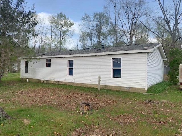 12047 Beech Trl, Hillsboro, OH 45133 - view of side of home featuring crawl space