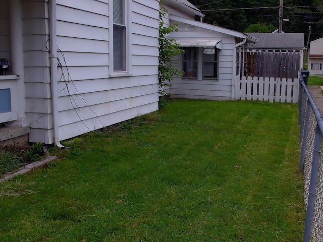 474 Chestnut St, Nelsonville, OH 45764 - photo 13