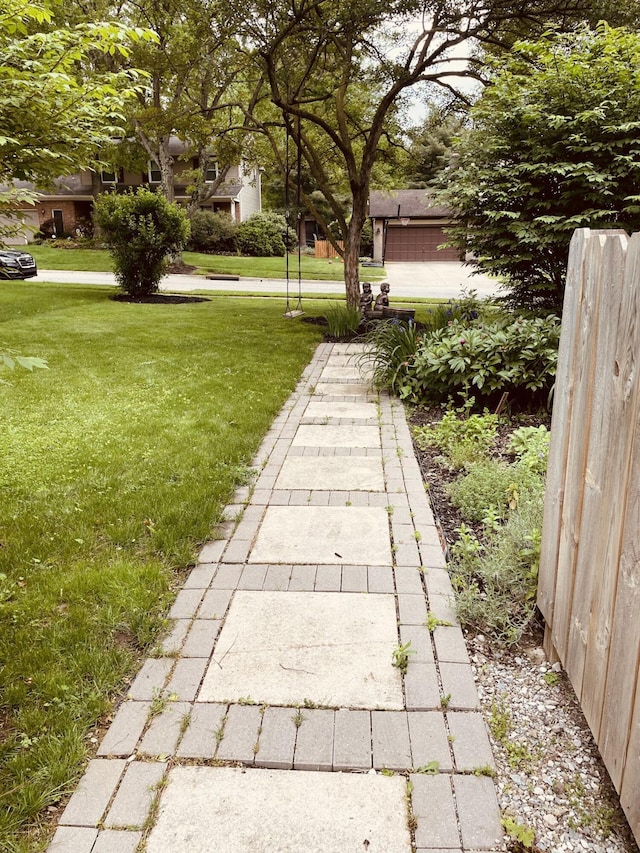460 Blandings Ct, Worthington, OH 43085 - view of green lawn