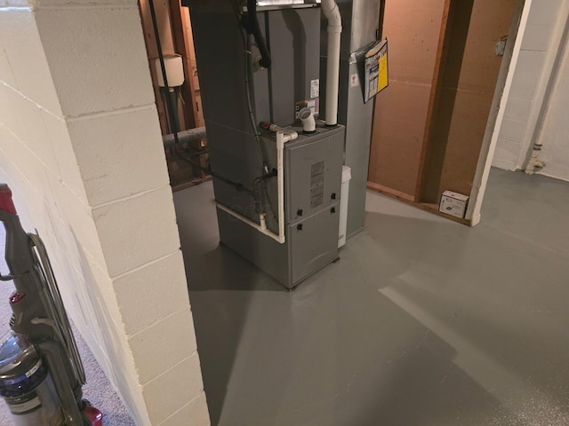 460 Blandings Ct, Worthington, OH 43085 - utility room with heating unit