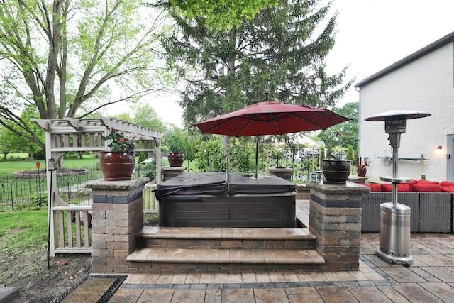 4359 Shire Cove Rd, Hilliard, OH 43026 - wooden terrace with a hot tub and a patio