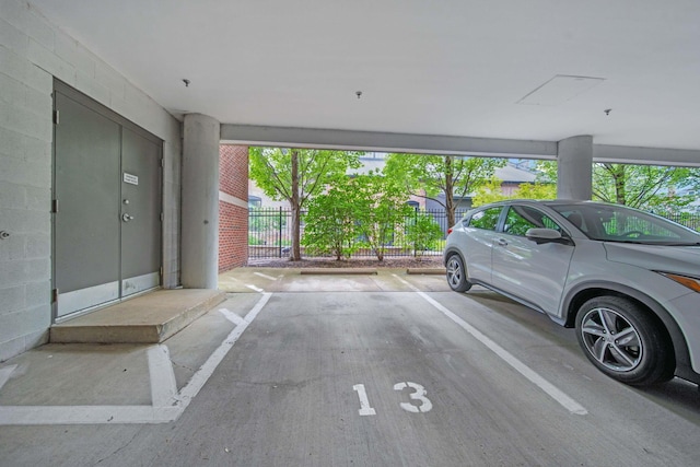 825 N 4th St Unit 406, Columbus, OH 43215 - view of garage