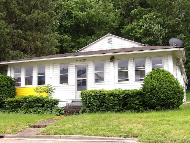 938 Meadowview Ave, Lancaster, OH 43130 - view of front of property