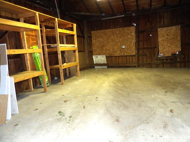 938 Meadowview Ave, Lancaster, OH 43130 - view of garage