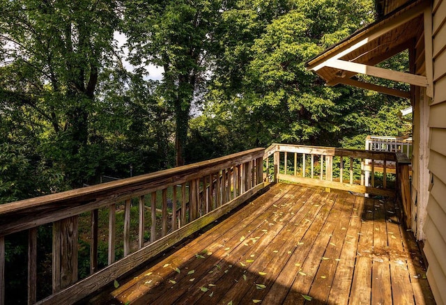3102 Lehman Rd, Cincinnati, OH 45204 - view of deck