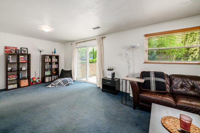 2175 Ridgeview Rd, Upper Arlington, OH 43221 - view of carpeted living room