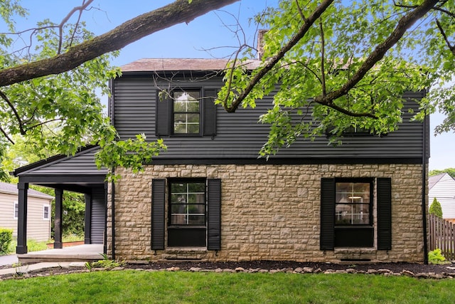 2583 Wexford Rd, Columbus, OH 43221 - view of front of property featuring stone siding