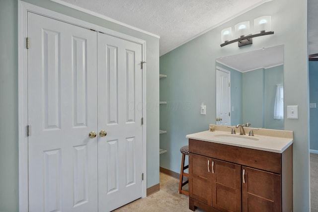 8 Winter Pine Dr, Delaware, OH 43015 - bathroom featuring vanity and a textured ceiling