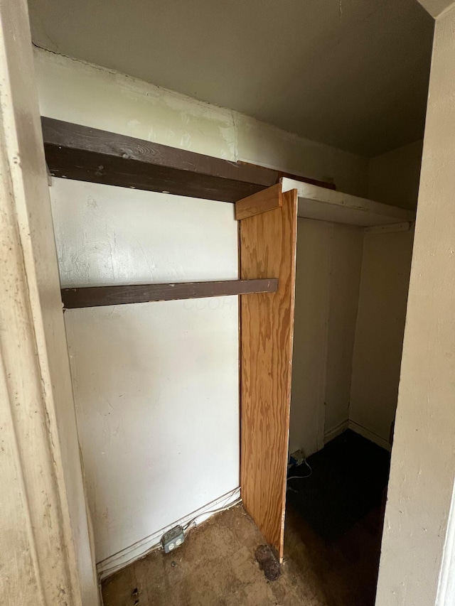 527 N 15th St, Coshocton, OH 43812 - view of storage area