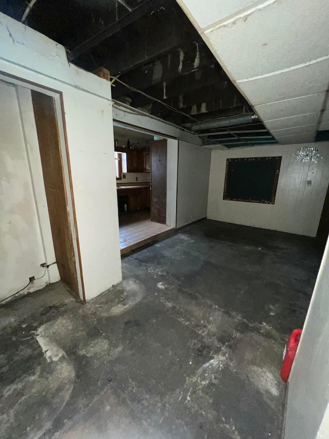 527 N 15th St, Coshocton, OH 43812 - view of unfinished below grade area