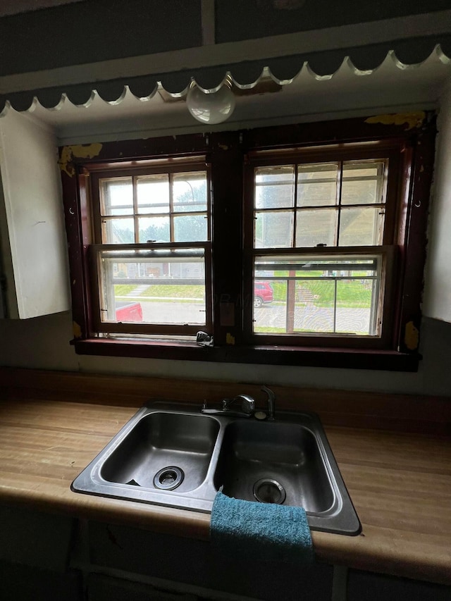 527 N 15th St, Coshocton, OH 43812 - kitchen view of a sink
