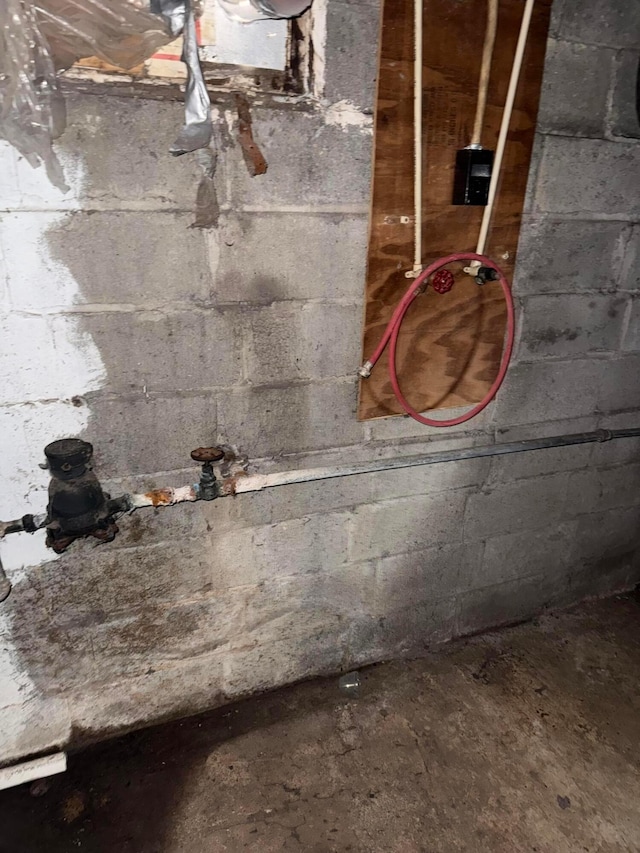 527 N 15th St, Coshocton, OH 43812 - basement view of concrete flooring