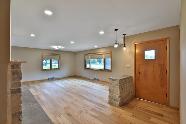 465 W Schrock Rd, Westerville, OH 43081 - foyer with healthy amount of natural light, light wood-style floors, baseboards, and recessed lighting