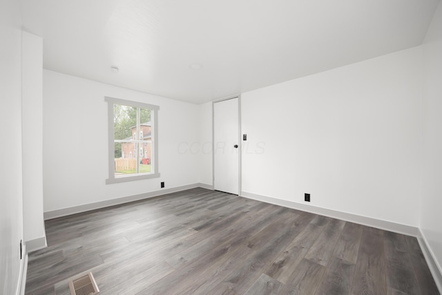 25 Vernon Ave, London, OH 43140 - unfurnished room with wood finished floors and baseboards