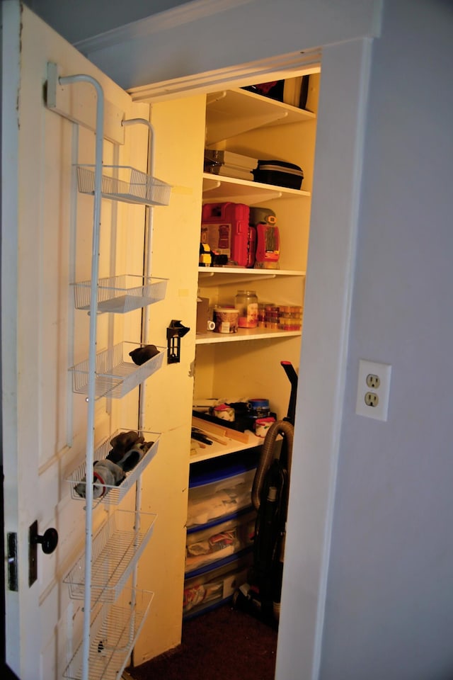 632 E 5th Ave, Lancaster, OH 43130 - view of pantry
