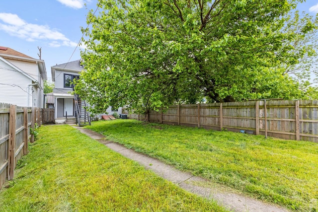 429 S Champion Ave, Columbus, OH 43205 - view of yard