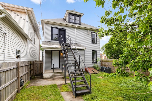 429 S Champion Ave, Columbus, OH 43205 - rear view of house with roof with shingles