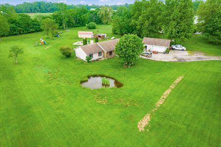 7341 E Broad St SW, Pataskala, OH 43062 - aerial view of property and surrounding area