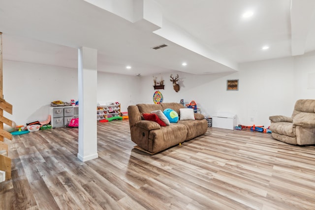17994 Claypool Rd SE, Newark, OH 43056 - living area featuring wood finished floors and recessed lighting