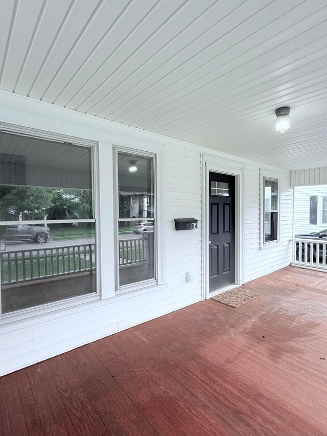 84 E 5th St, London, OH 43140 - view of porch