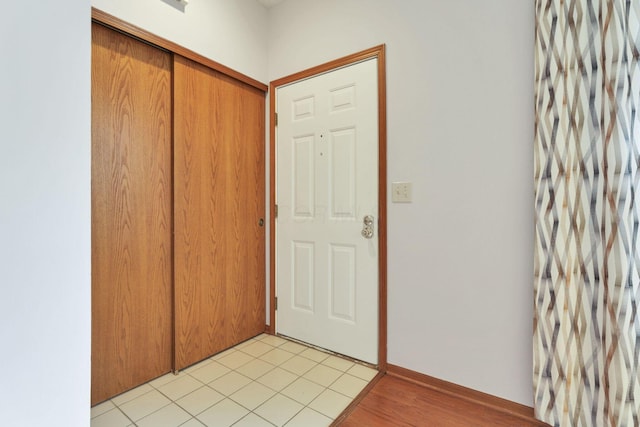 7706 Redman Ln, Reynoldsburg, OH 43068 - view of foyer entrance