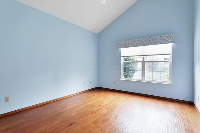 7706 Redman Ln, Reynoldsburg, OH 43068 - empty room featuring vaulted ceiling, wood finished floors, baseboards, and a ceiling fan