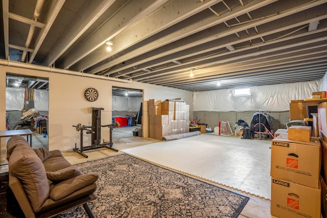 1002 Leslie Dr, Plain City, OH 43064 - view of below grade area
