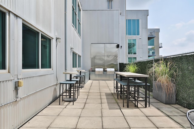 60 E Spring St Unit 327, Columbus, OH 43215 - view of patio