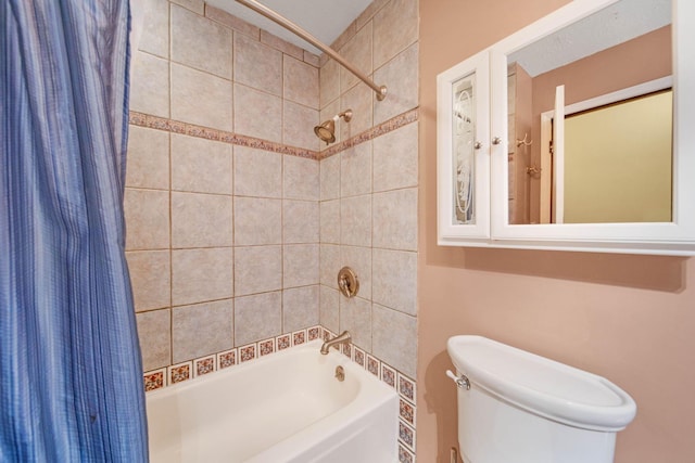 299 Sherwood Downs S, Newark, OH 43055 - full bathroom featuring shower / bathtub combination with curtain and toilet