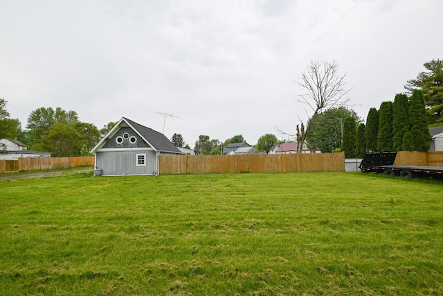 6566 S St, Marion, OH 43302 - view of yard with an outbuilding