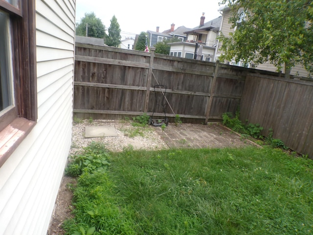 905-907 Beech St, Columbus, OH 43206 - view of yard