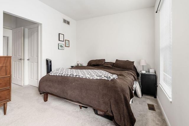 797 S Front St, Columbus, OH 43206 - bedroom featuring light colored carpet